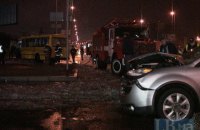 В Киеве на Харьковской площади Subaru протаранил "маршрутку"