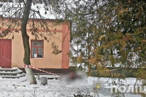 На Николаевщине женщина смертельно ранила мужчину, приставшего к ней с ножом