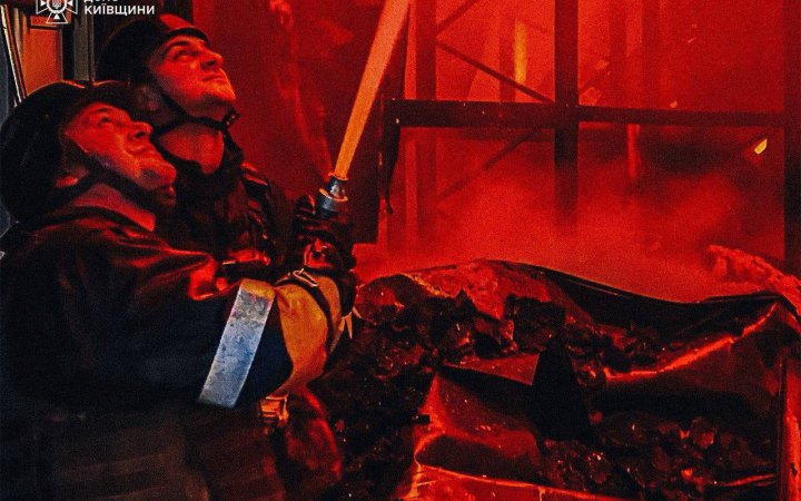 За майже три роки війни у Києві пошкоджені понад 1300 багатоквартирних будинків