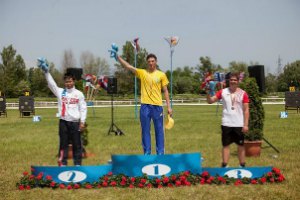 Украинские лучники выиграли два "золота" на юниорском ЧЕ