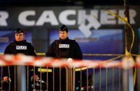 Макрон скасував режим надзвичайного стану у Франції