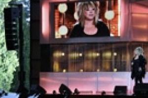 Спецприз Пугачевой на "Новой волне" получила украинка