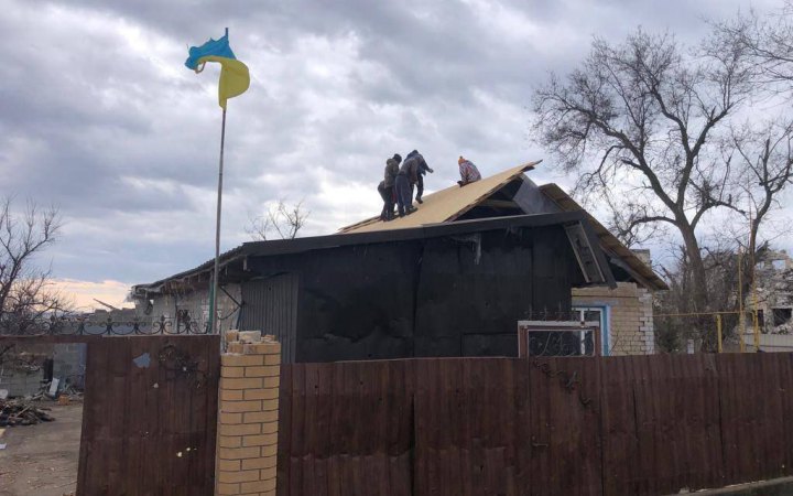 Волонтери з Рівненщини допомагають відбудувати Херсонщину