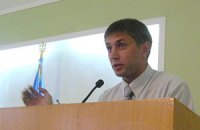 Бютовец сломал однопартийцу челюсть