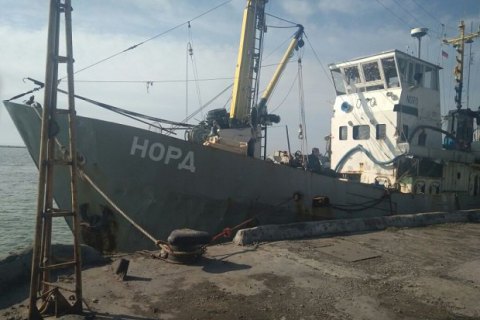 Пограничники задержали российское рыболовецкое судно в Азовском море 