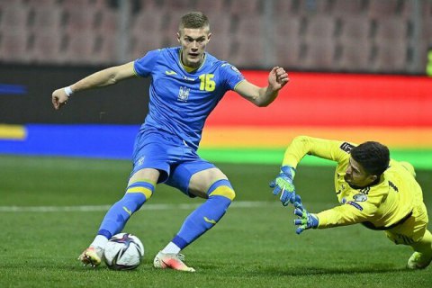 Довбик – найкращий гравець УПЛ 2021 року за версією футболістів і фахівців