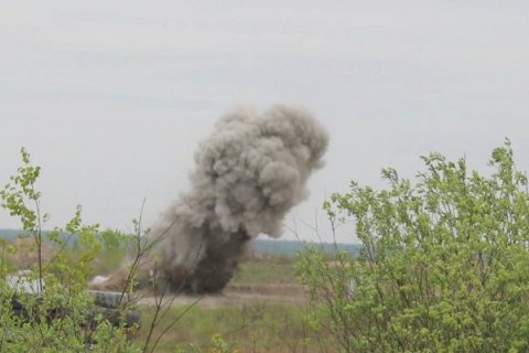 В Венгрии в результате взрыва на полигоне погибли саперы