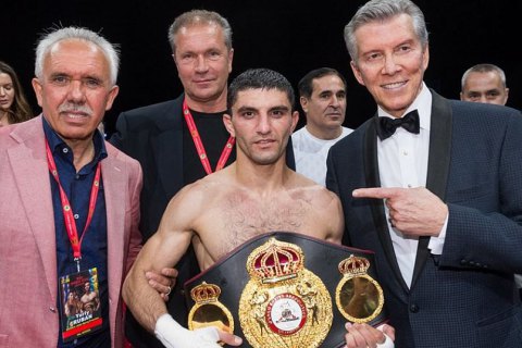 В ноябре в Киеве пройдет бой за пояс чемпиона мира по боксу