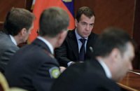 ​Медведев разрешил увольнять хронически больных чиновников