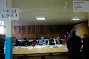 Распределение глав некоторых окружных избиркомов вызывает подозрения, - мнение