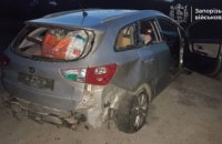 На Запоріжжі росіяни дроном атакували авто, поранені люди
