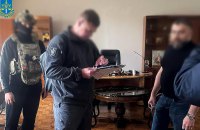 На Дніпропетровщині мера та секретаря міськради викрили на отриманні 30 тисяч доларів хабаря, – Офіс Генпрокурора