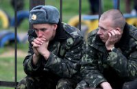 Солдатам-срочникам отменили дембель