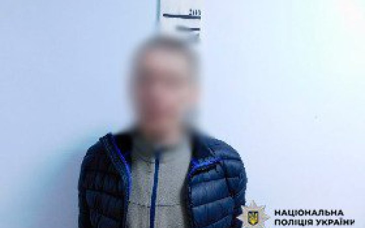 ​У Києві чоловік обікрав дівчину, яка ховалась від ракетної атаки