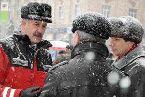 Власти обещают справиться со снегом в Киеве до понедельника 