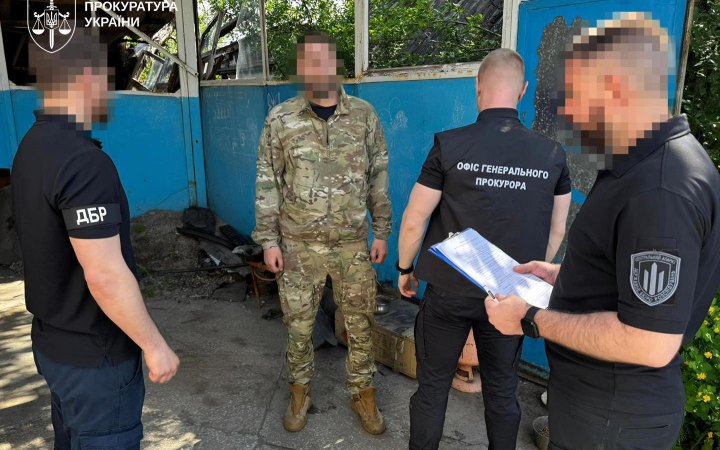 Ще двом військовим повідомлено про підозру у справі щодо незаконного обігу боєприпасів та вибухових речовин
