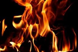 Пожар в затопленном Нью-Йорке уничтожил 50 домов
