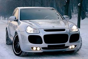 Автомобили с большим двигателем обложат налогом 25 тыс. грн в год