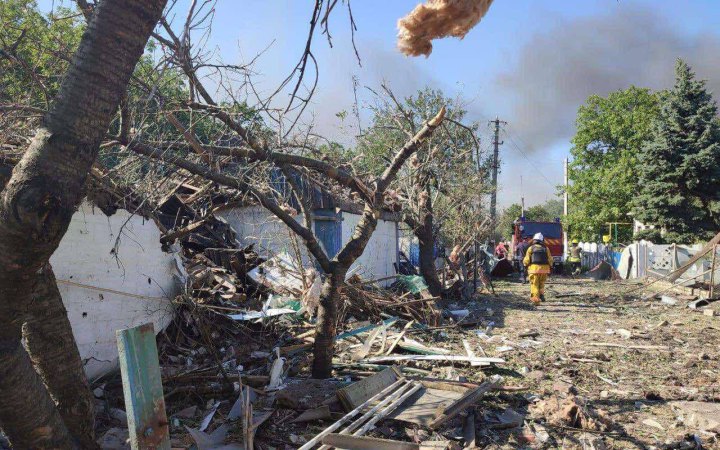 Унаслідок ракетного удару по Чаплиному на Дніпропетровщині загинули 25 людей, серед них – двоє дітей, – ОП