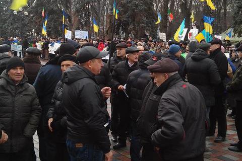 Рада решила рассмотреть перевыборы в Кривом Роге в среду