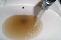В Житомире течет вода с болотным запахом