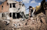 Росіяни вдарили КАБами по Сумах, загинула людина