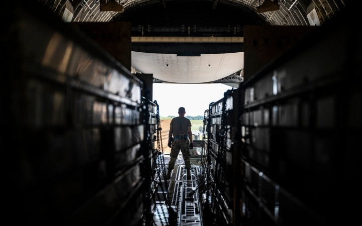 США схвалили продаж Україні далекобійного озброєння
