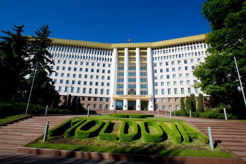 Парламент Молдовы объявил режим ЧП из-за угроз "Газпрома" отключить газ