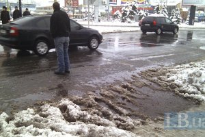 На завтра синоптики снова передают мокрый снег с дождем