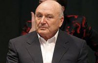 На Жванецкого подали в суд