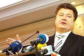 Порошенко будет требовать от правительства увеличения финансирования МИД