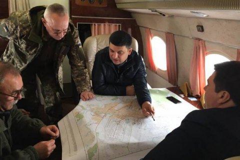 ​Гройсман: взрывы на арсенале в Балаклее могут продолжаться еще неделю