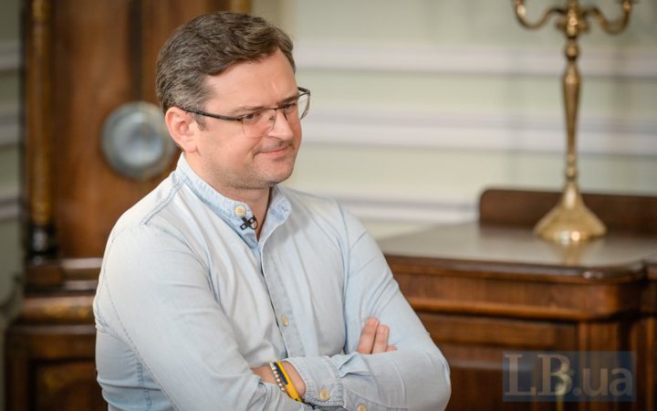 ​Кулеба закликав збільшити поставки німецьких самохідних гаубиць і РСЗВ в Україну