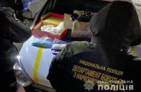 У Запорізькій області у двох дівчат знайшли наркотики на 7 млн гривень