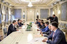 Порошенко объяснил депутатам, как мирный план остановит войну на Донбассе