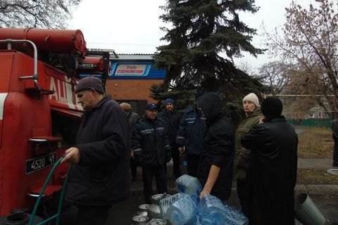 Возле Торецка начали ремонтировать водопровод