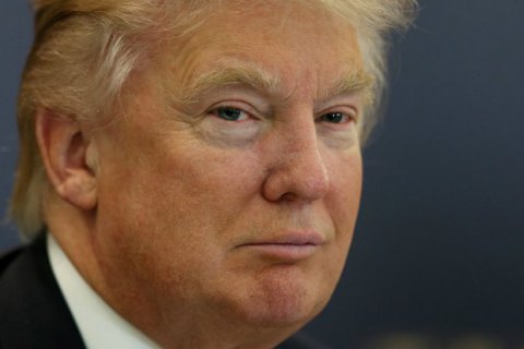 Пятеро американских сенаторов призвали Трампа уйти в отставку