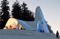 В Германии построили церковь из снега
