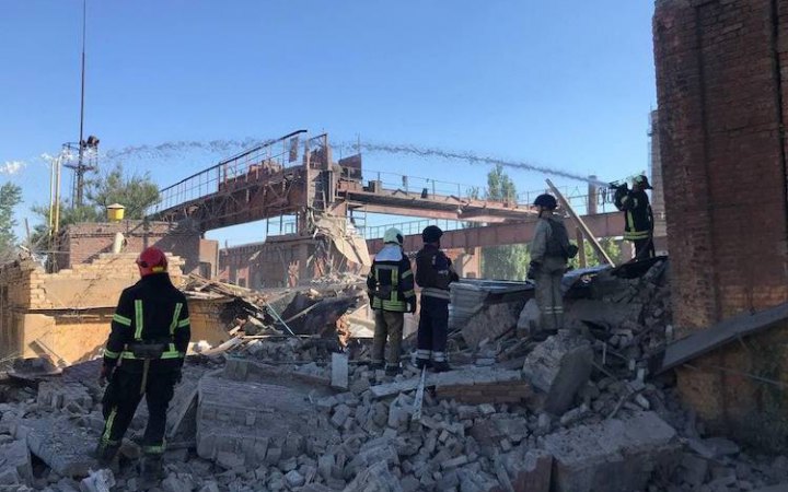 Ворог влучив ракетою в університет у Харкові і не припиняє обстріли по Донеччині, – обладміністрації
