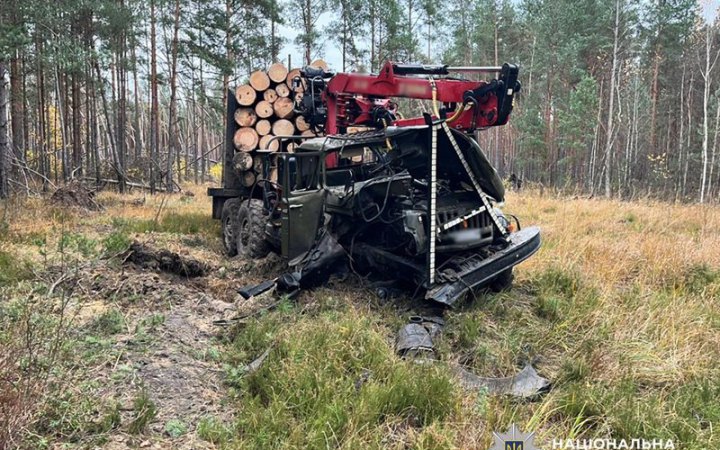 На Житомирщині на мінах підірвалися два авто: загинуло 5 людей, троє поранені
