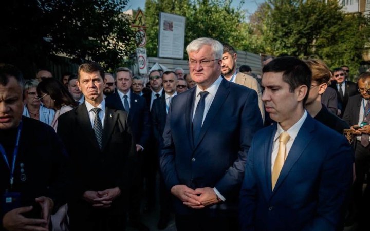 У Києві розпочалася нарада послів: фокус – на відновленні миру і лідерстві України