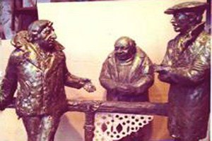В Армении установили памятник главным героям фильма "Мимино"