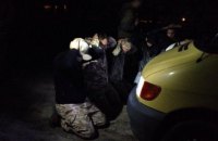 В Волынской области силовики со стрельбой задержали 200 копателей янтаря
