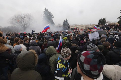 Суд в Москве арестовал главу избирательного штаба Навального на 10 суток 