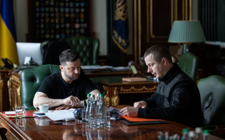 Зеленський: Україна фіксує спроби вивезення зерна та економічної експлуатації Криму за участі суб'єктів США 