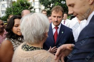 Попов остановил скандальную стройку на Троещине
