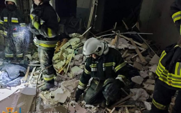 Ворог вчинив нові ракетні атаки на Миколаїв, обстріляв Харків і готується завезти лікарів з ОРДО і Криму на Херсонщину, – ОВА