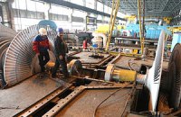 «Днепроэнерго» подарило школьному спортзалу тренажеры