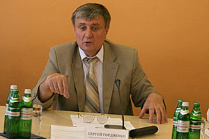 КПУ: Закон о выборах - не для людей