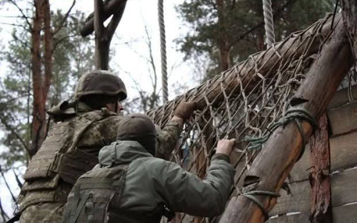 120 бойових зіткнень зафіксували на фронті від початку доби